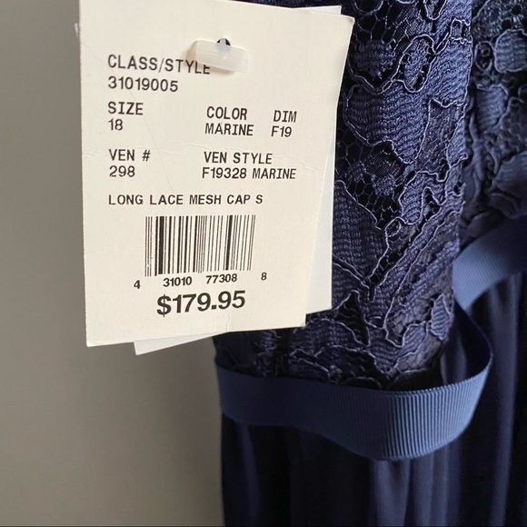 NWT David’s Bridal Bridesmaid Dress size 18 - Picture 8 of 9